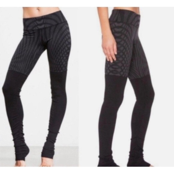 Alo Goddess yoga leggings size small - Picture 3 of 4